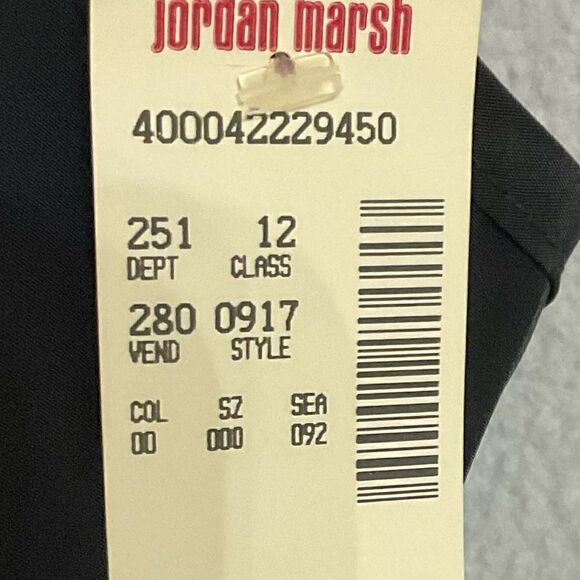 Impressions Woman’s Floral Embroidered Vintage Plus Size Tank Top - Picture 4 of 4